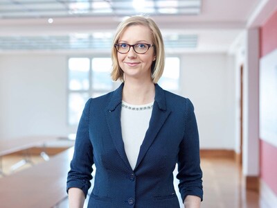 Ansprechpartner Cornelia Ehrler, Kommunikation und Marketing Jenoptik